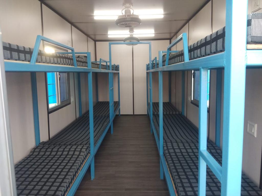 40 ft x 8  ft x 9.5 ft Labour Accomadation-Shipping Container