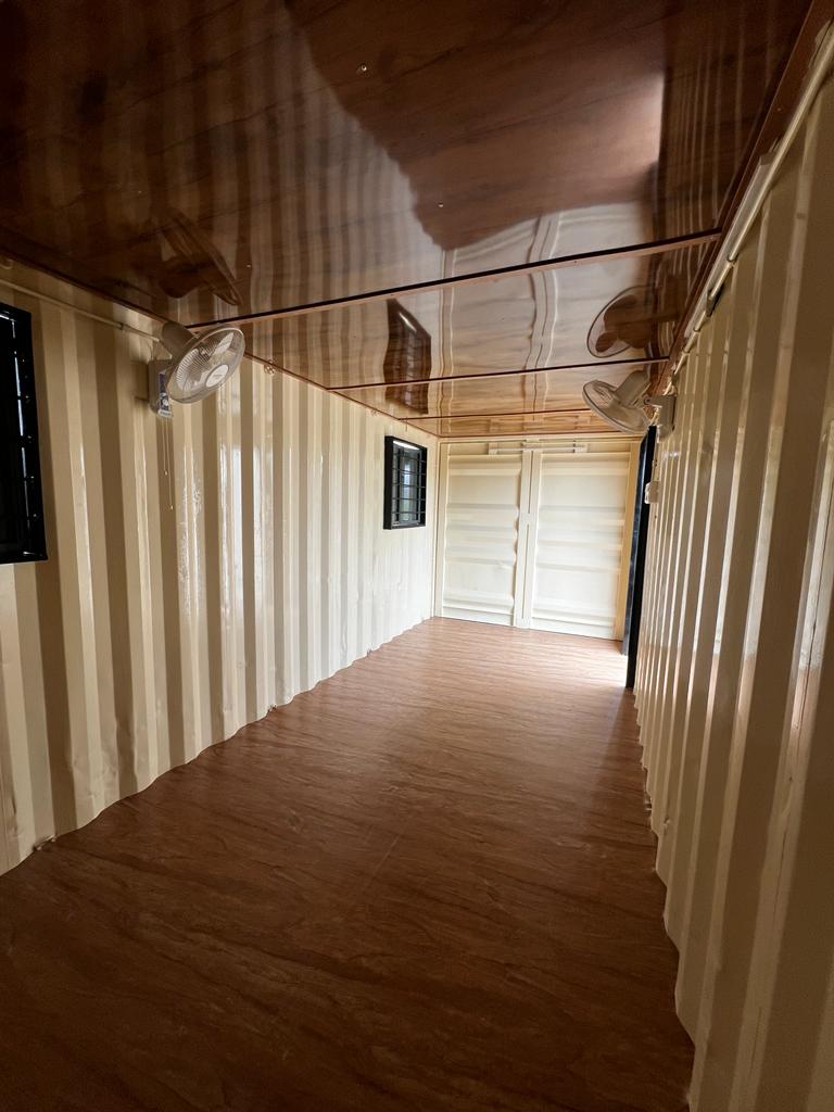 20×8 labour Accomadation – SHIPPING CONTAINER