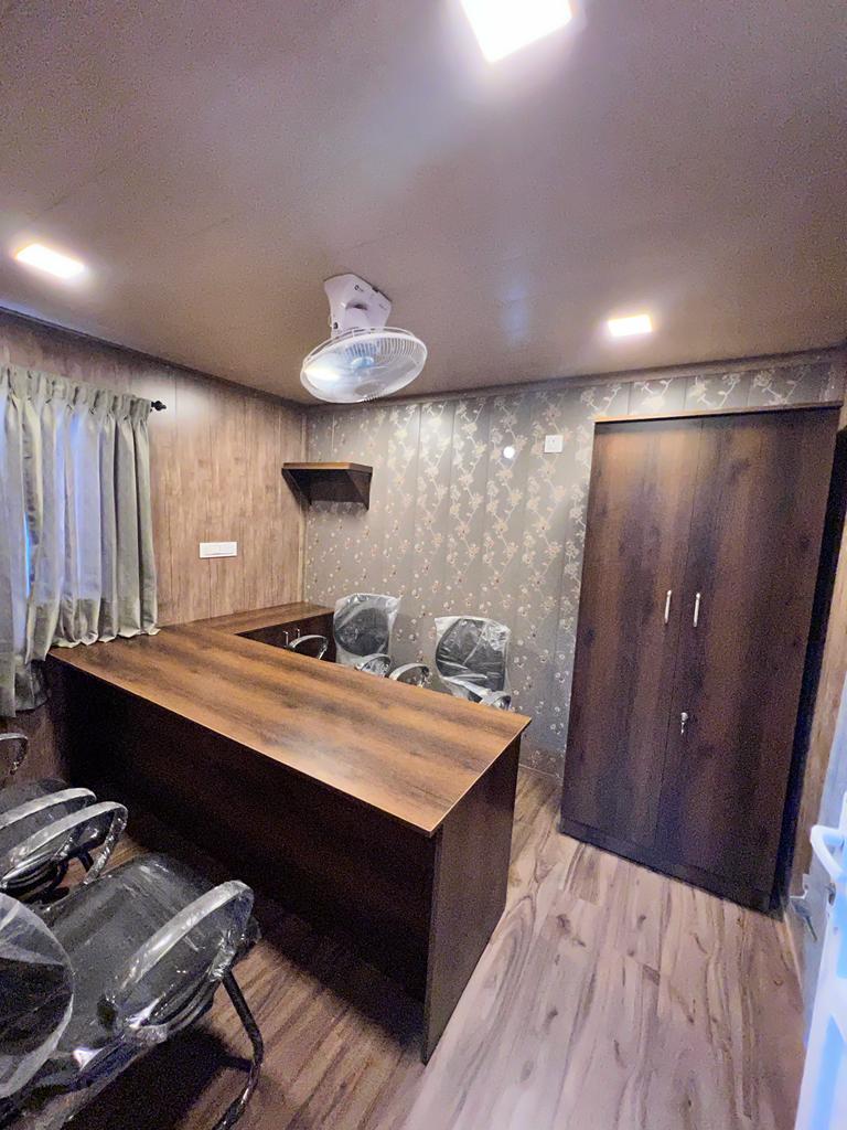 20×10 office space.. furnished-shipping container