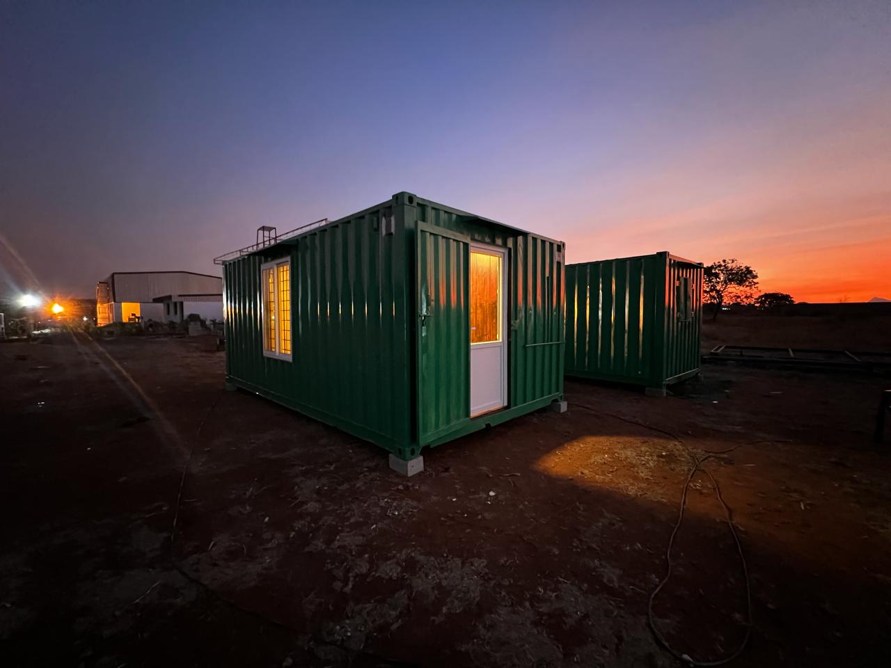 20ft x 8ft RESORT CONTAINER-SHIPPING CONTAINER